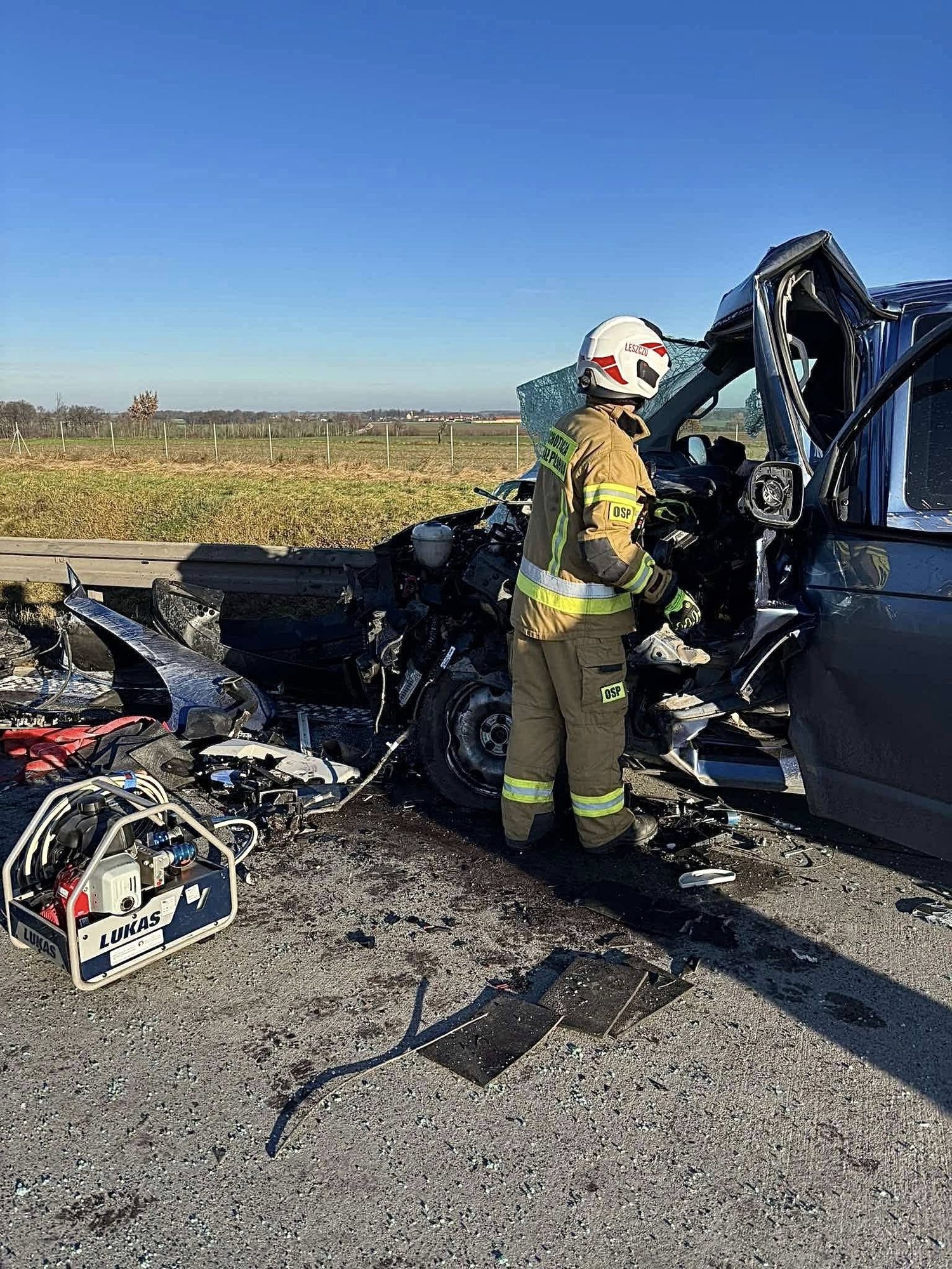 koszmarny-wypadek-autostrada-cakowicie-zablokowana-137649