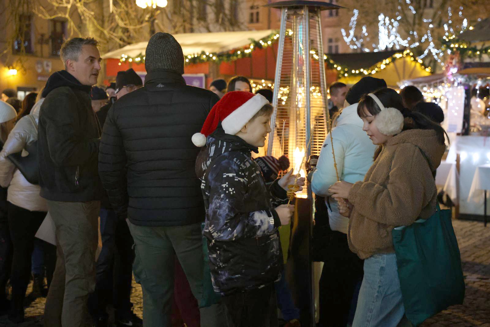 fina-jarmarku-zyczenia-paczki-i-poczestunek-137698