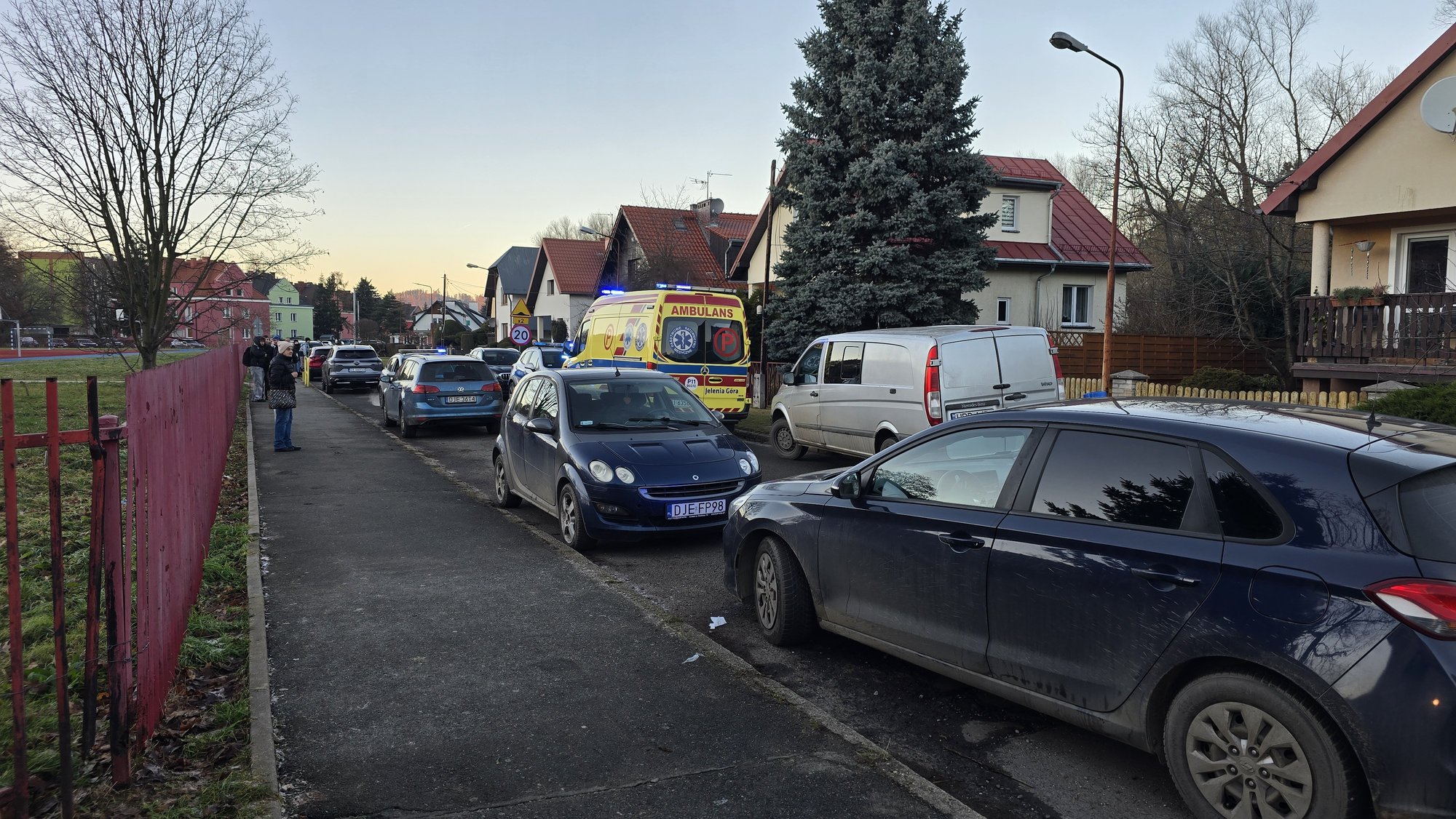 tragedia-na-wyspianskiego-12latka-nie-zyje-137712
