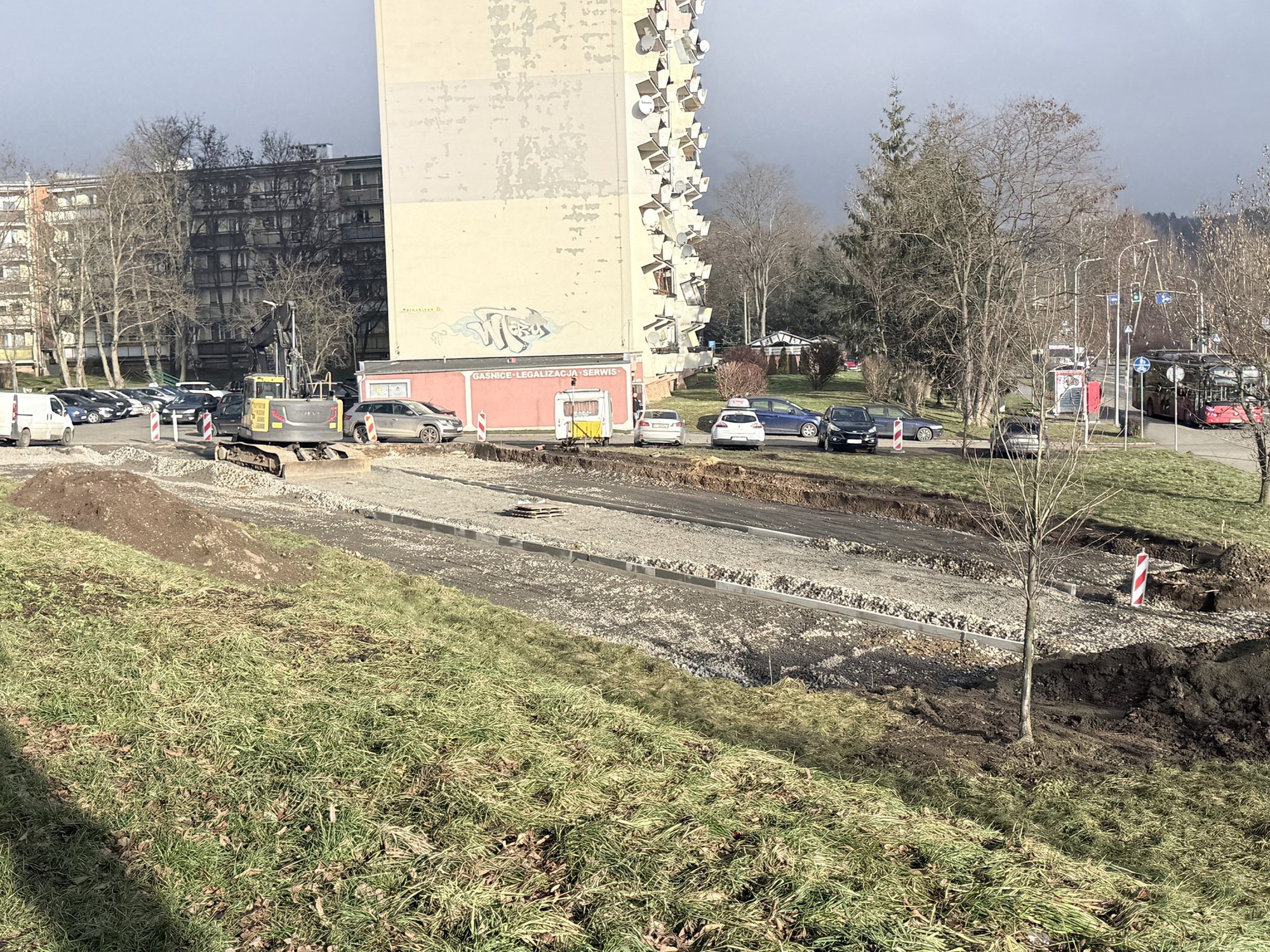 wiecej-miejsc-parkingowych-przy-ul-oginskiego-137759