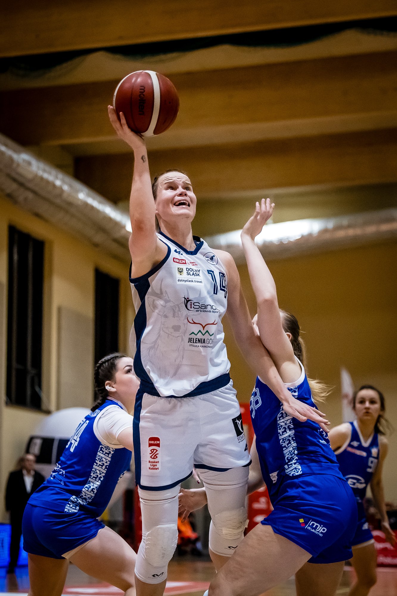 swietne-jastina-i-kinga-ale-na-poznan-to-za-mao-137854