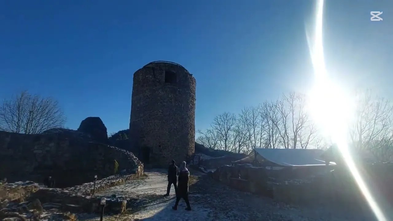 wlen-najstarszy-zamek-regionu-wciaz-czuwa-137944