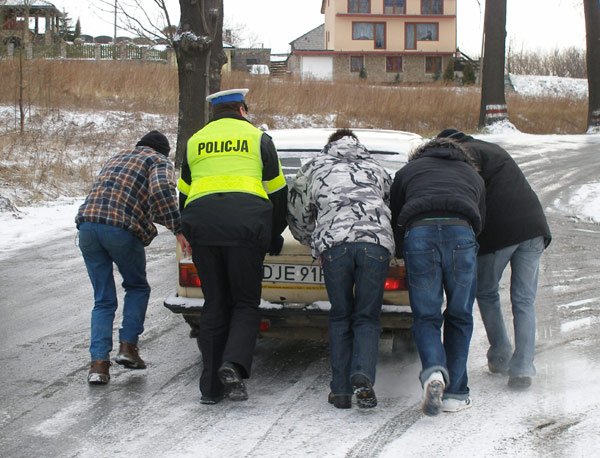 zima-wrocia-wypadek-pod-dziwiszowem-13847