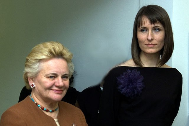 kobieta-zmienna-jest-na-zdjeciach-14026