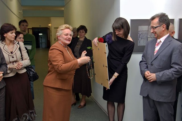 kobieta-zmienna-jest-na-zdjeciach-14026