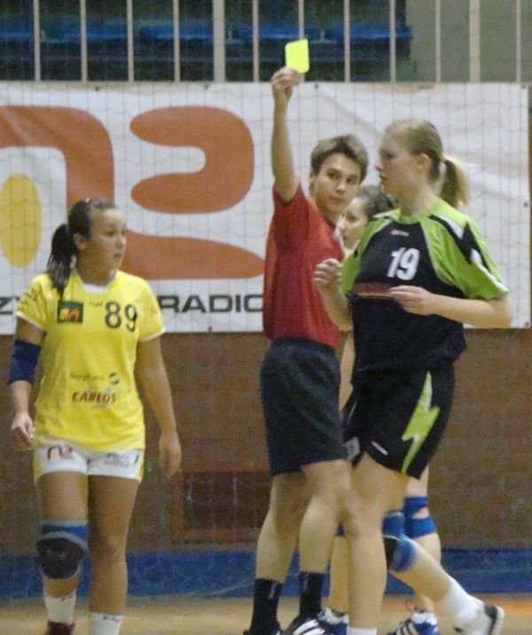 dreszczowiec-w-meczu-rezerw-finepharmu-carlos-14044