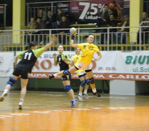 dreszczowiec-w-meczu-rezerw-finepharmu-carlos-14044