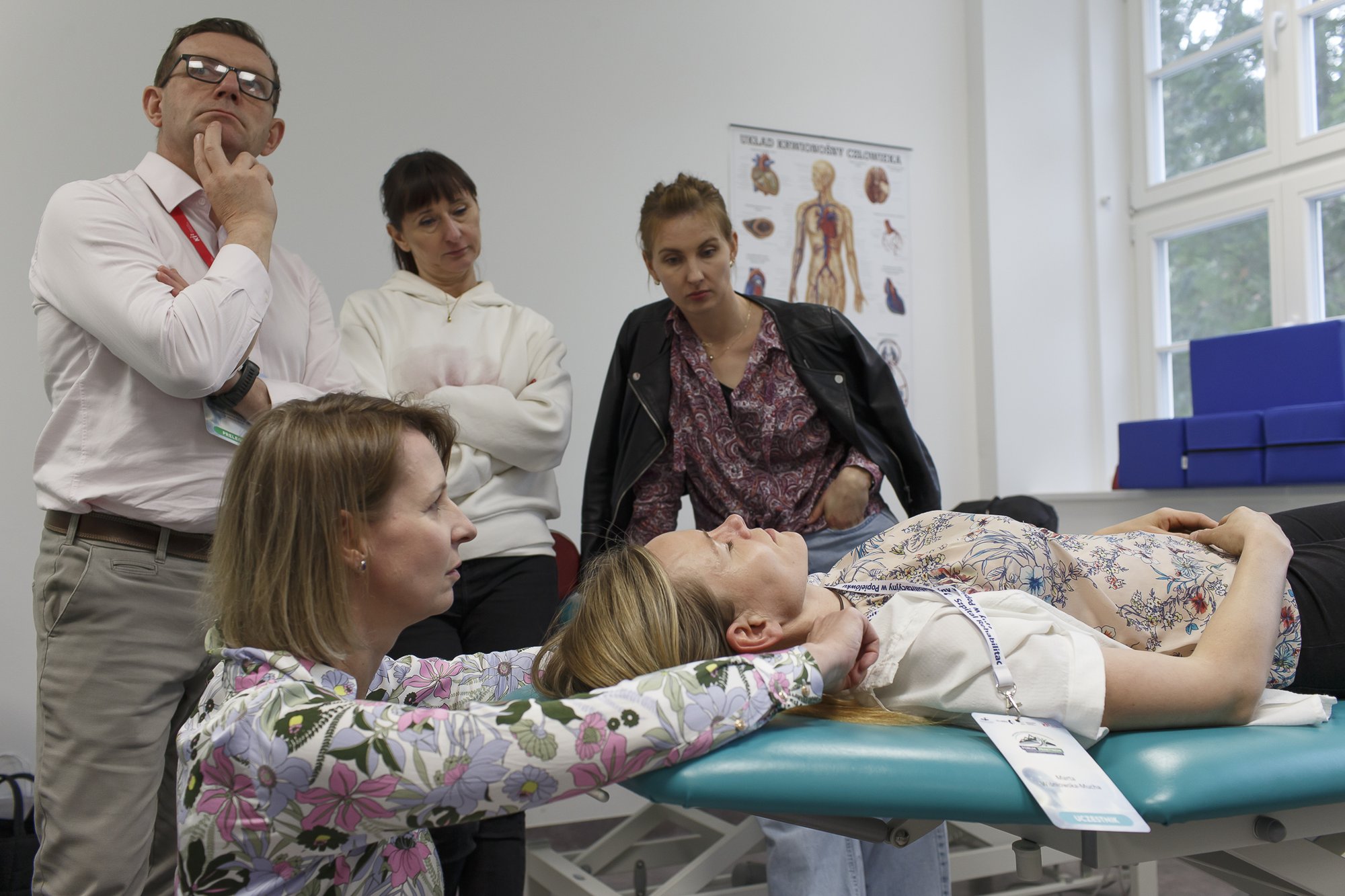 Boli kręgosłup? – fizjoterapeuta coś zaradzi