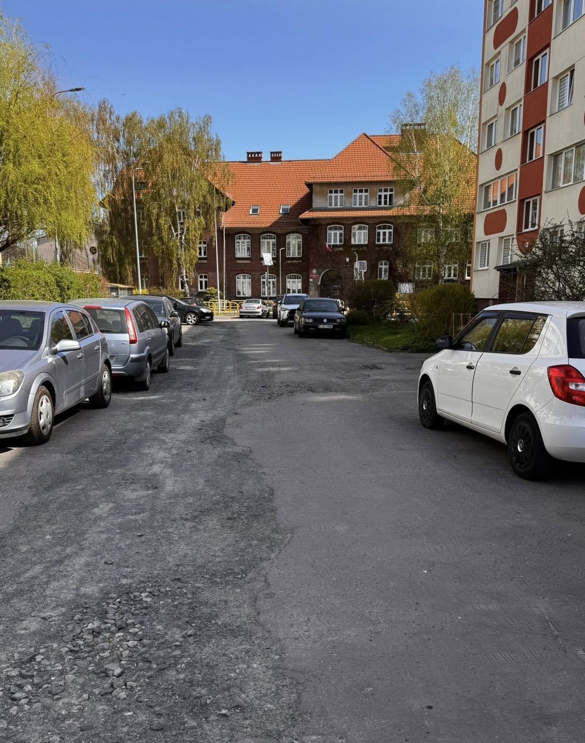 Osiedle Szkolne z nową drogą i parkingami