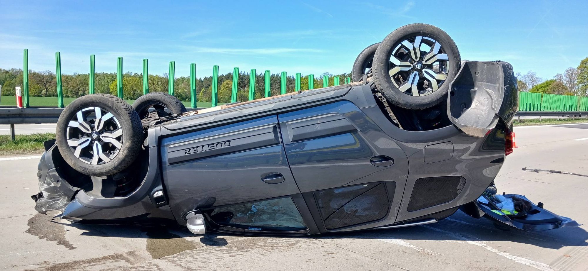 Dachowanie na autostradzie A4