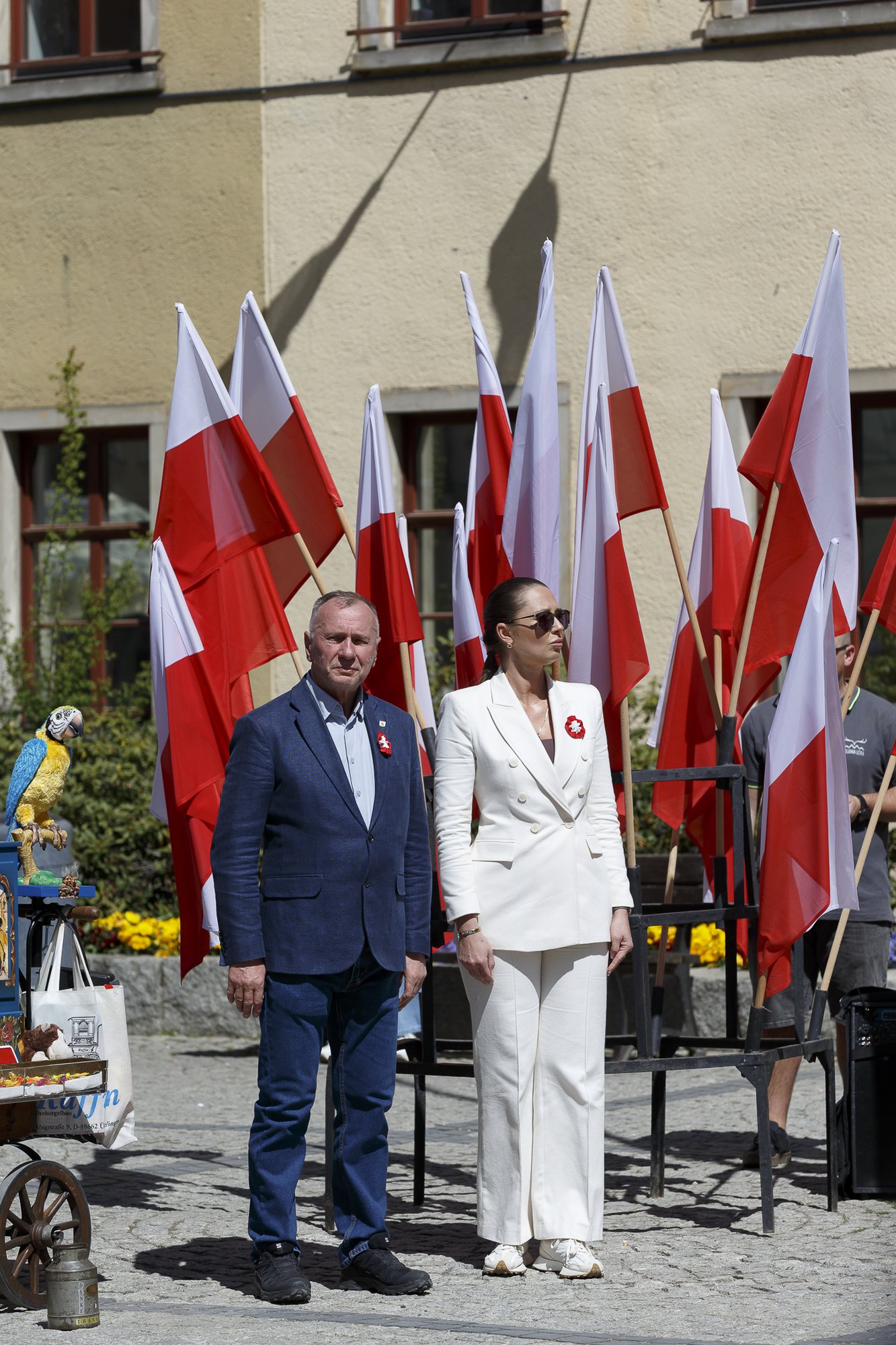 Biało–czerwony Plac Ratuszowy