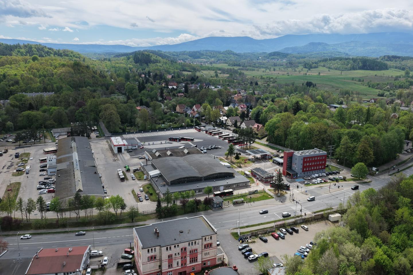 Nowoczesna zajezdnia dla elektrycznych autobusów