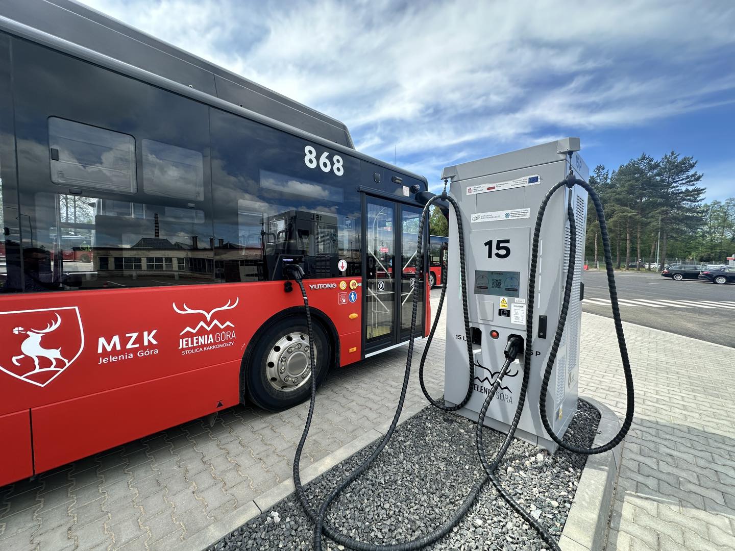 Nowoczesna zajezdnia dla elektrycznych autobusów