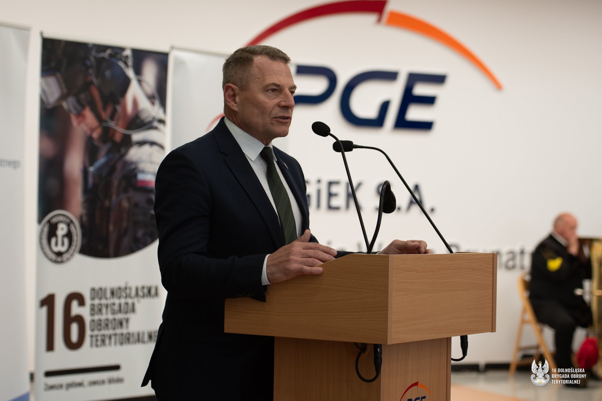 Wspólnie dla bezpieczeństwa energetycznego Dolnego Śląska – 16 DBOT i PGE GiEK rozwijają współpracę