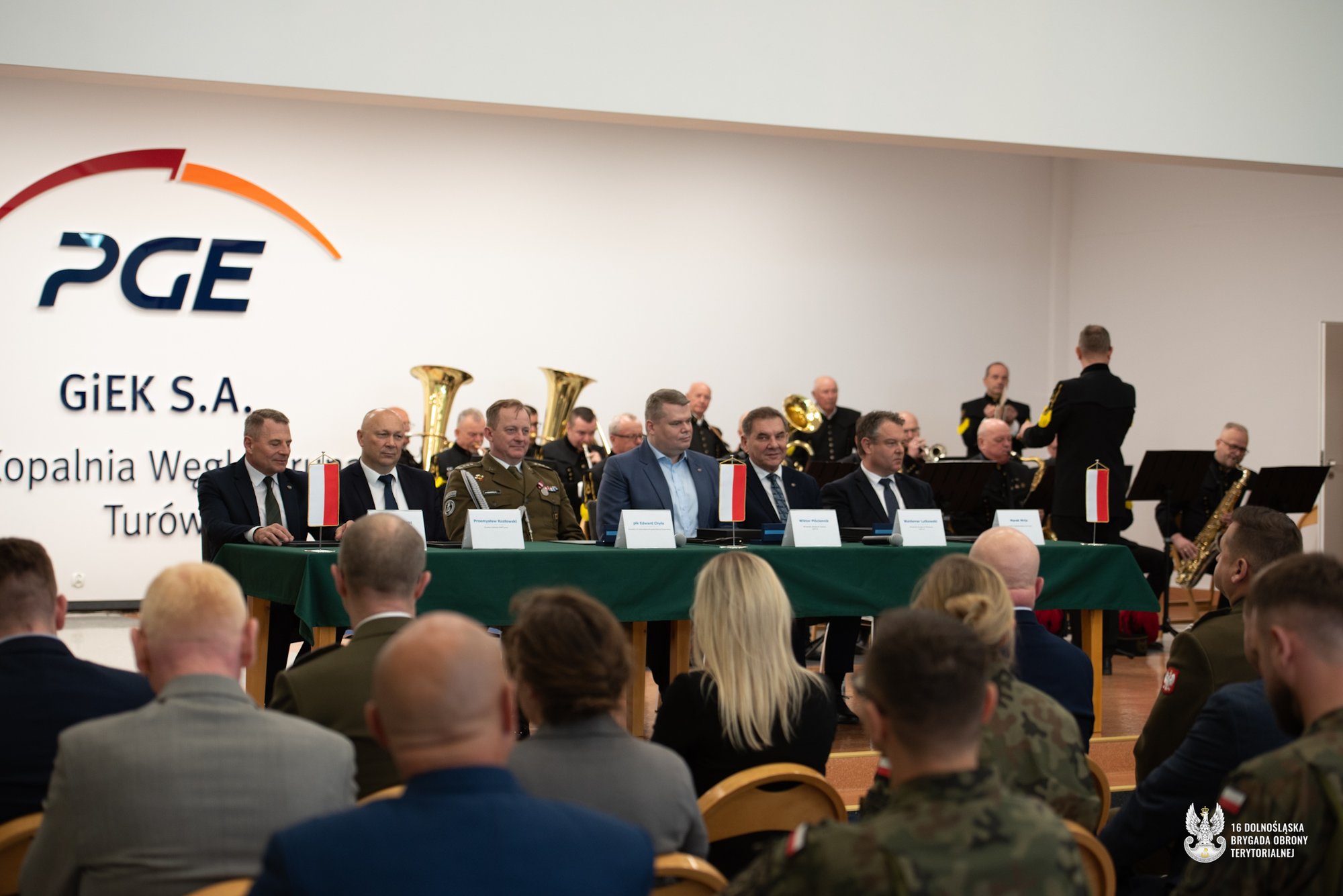 Wspólnie dla bezpieczeństwa energetycznego Dolnego Śląska – 16 DBOT i PGE GiEK rozwijają współpracę