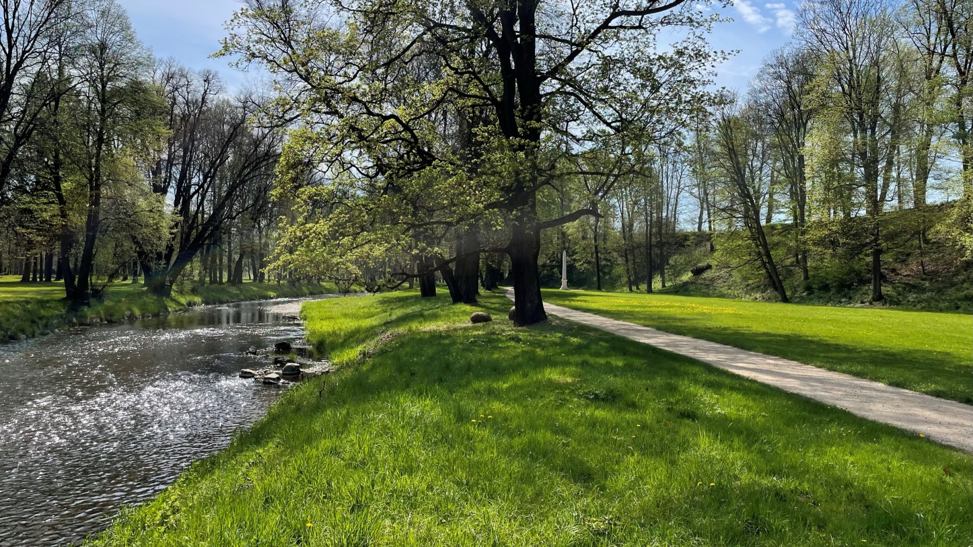 Magia Ogrodów w Pałacu Łomnica