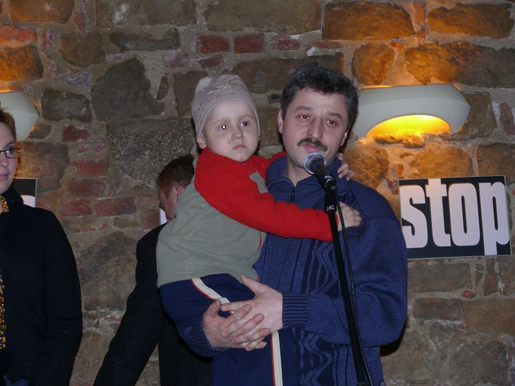 jeleniogorzanie-hojni-dla-chorego-chopca-14091