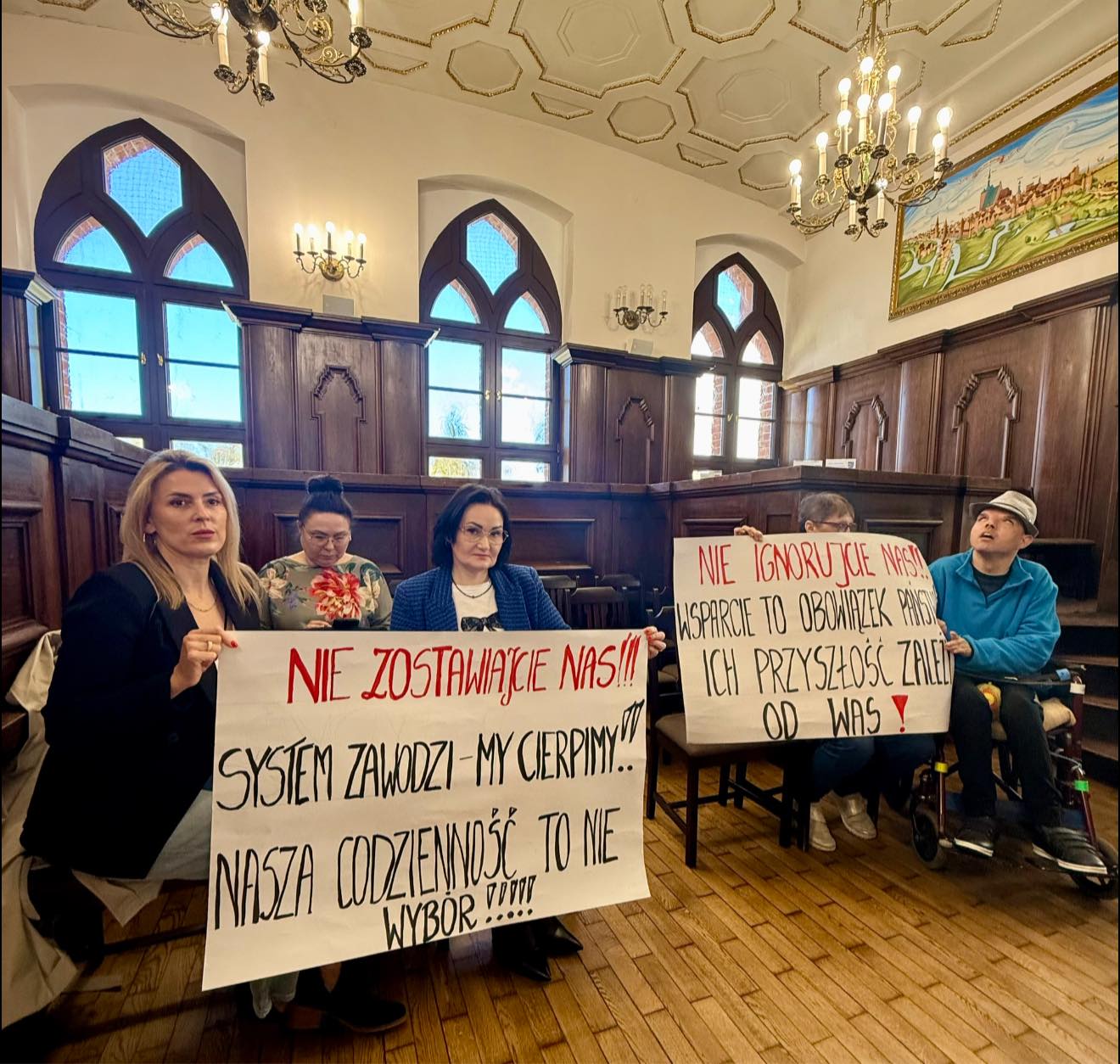 Wyrzuceni poza system!