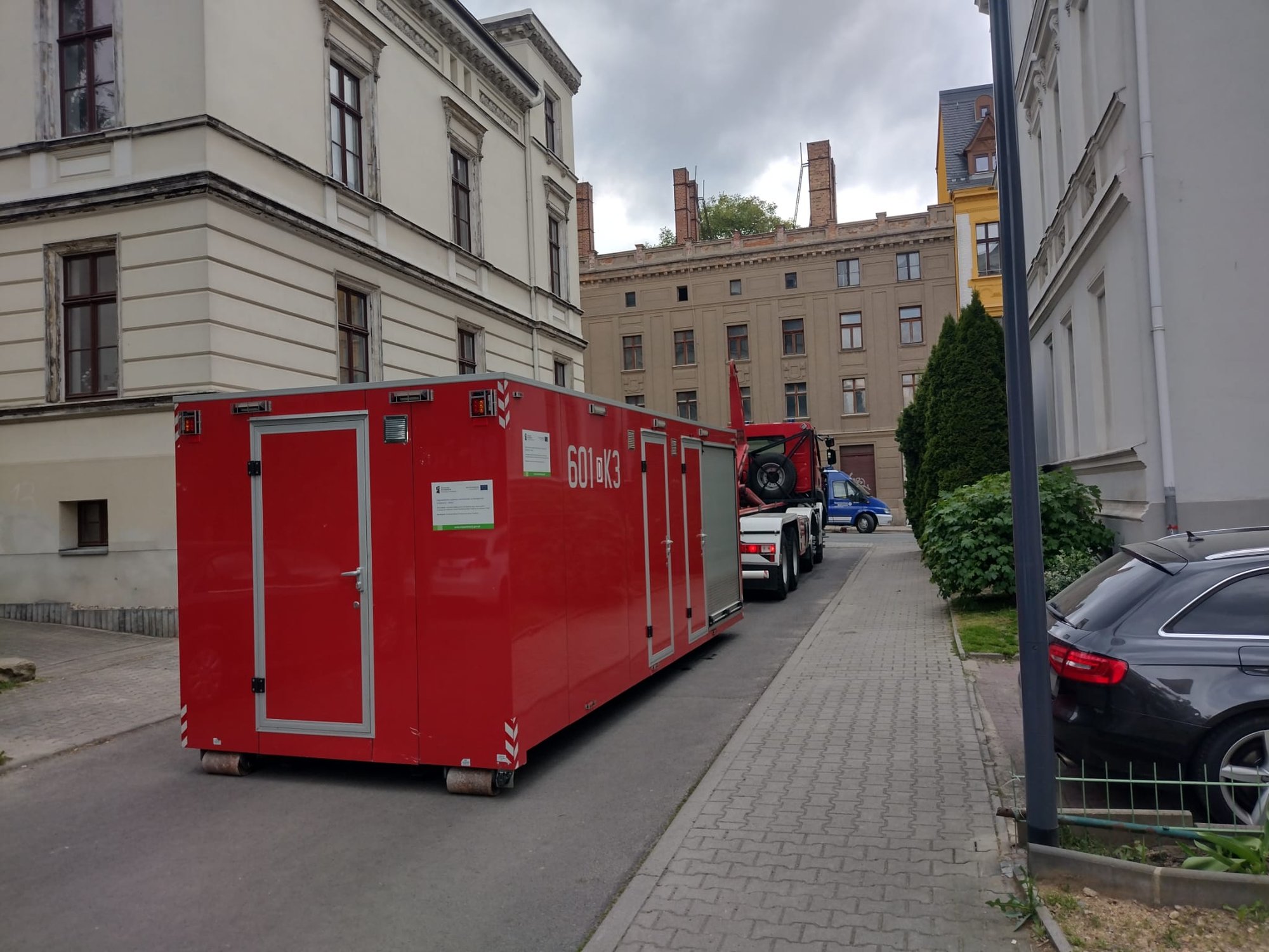 Wciąż szukają zaginionych. Polacy wspierają działania przy katastrofie!