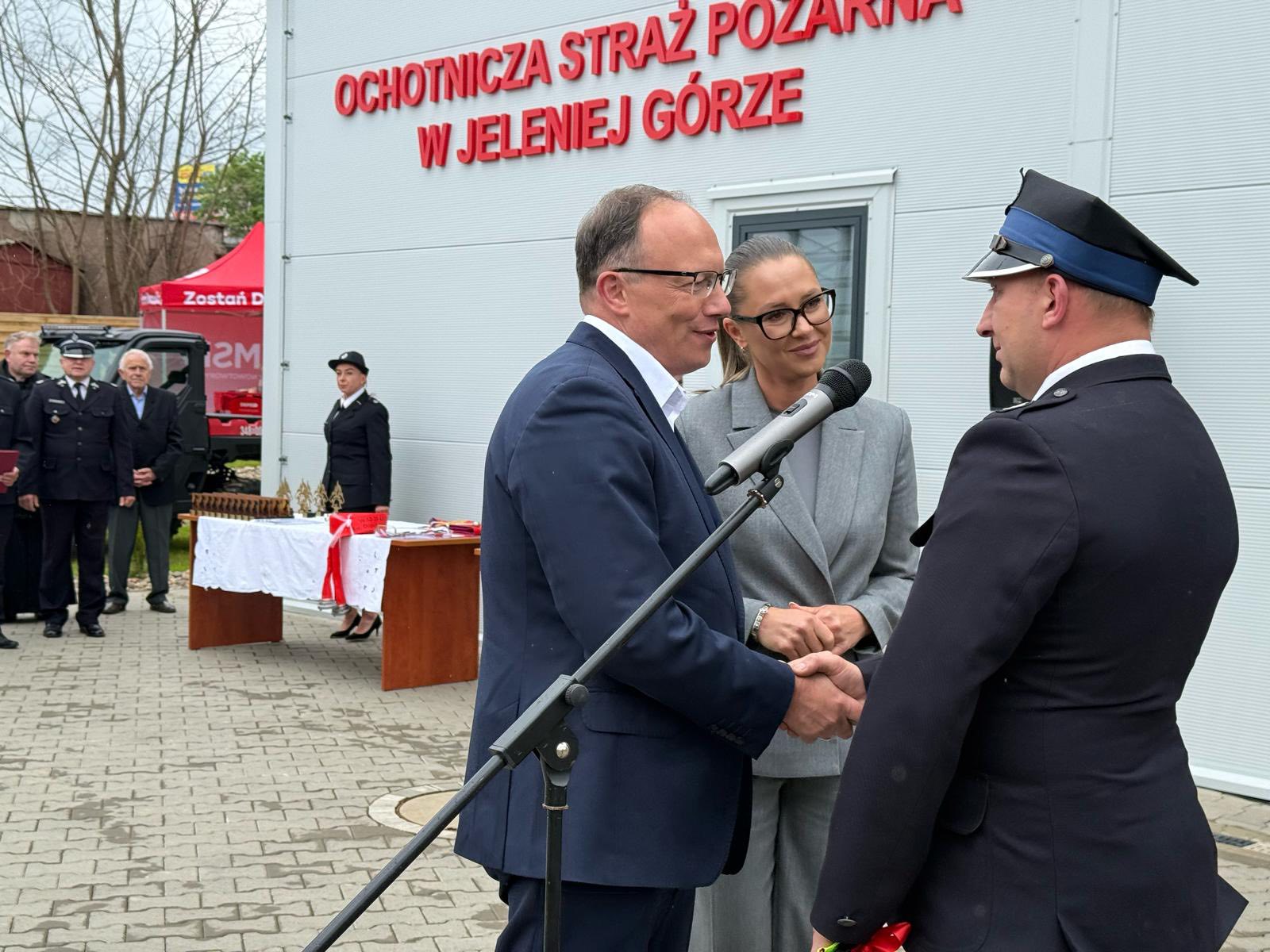Nowy wóz dla strażaków z Wiejskiej