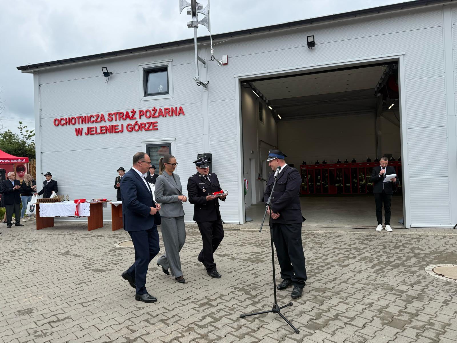 Nowy wóz dla strażaków z Wiejskiej