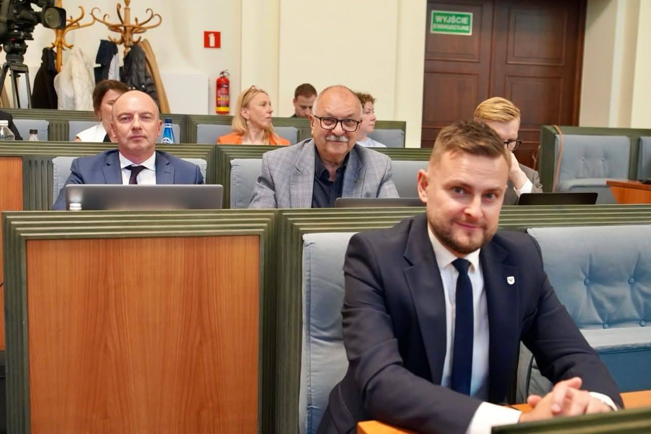 Absolutorium dla Zarządu Województwa Dolnośląskiego