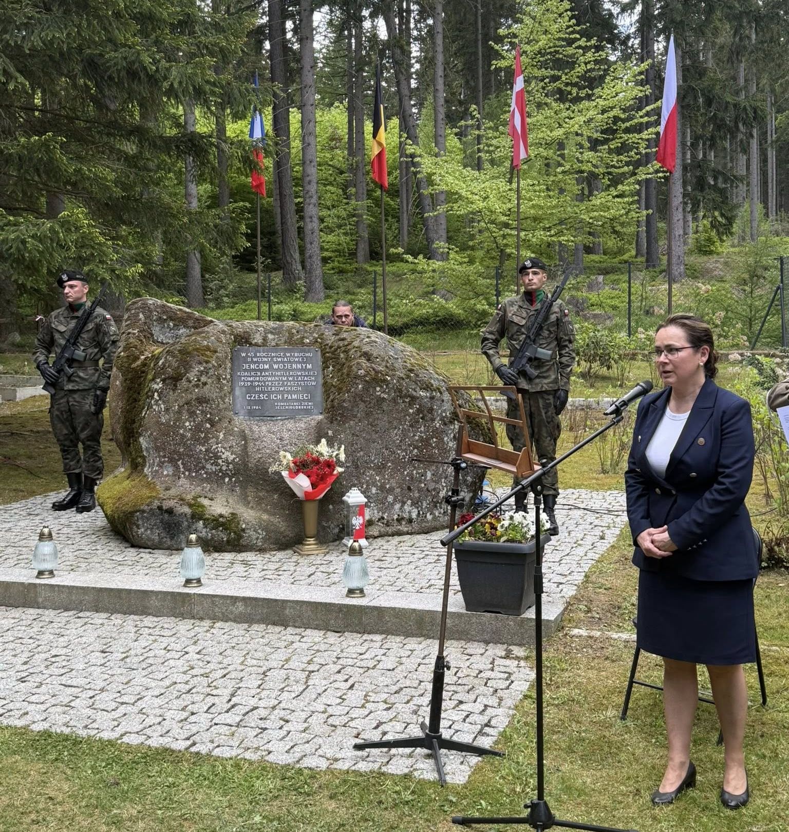 Borowice: pamięć o jeńcach i ofiarach wojny