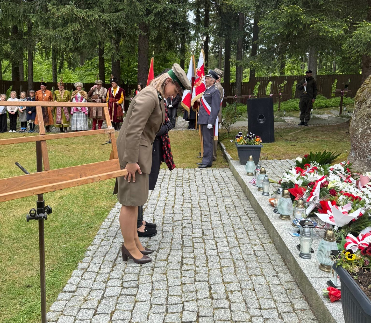 Borowice: pamięć o jeńcach i ofiarach wojny