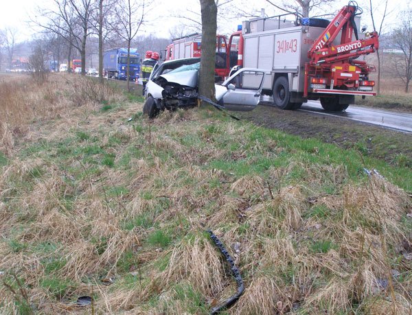 tragedia-za-hotelem-jan-dwie-ofiary-smiertelne-14302
