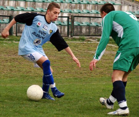 juniorzy-karkonoszy-przegrali-z-silnym-rywalem-14337