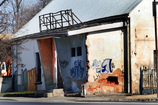 nikt-nie-chce-ruin-byego-teatru-14406