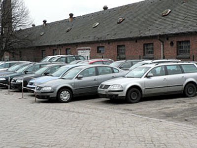 Pojazdy wrócą do właścicieli.