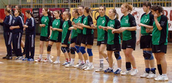horror-z-happy-endem-przezyy-juniorki-modsze-finepharmu-14432