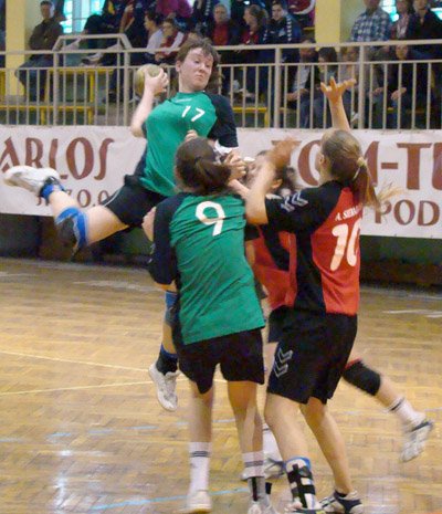 horror-z-happy-endem-przezyy-juniorki-modsze-finepharmu-14432