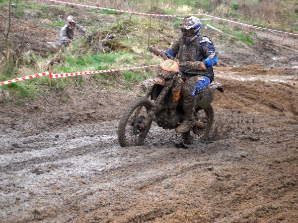 adrenalina-i-ryk-silnikow-14576