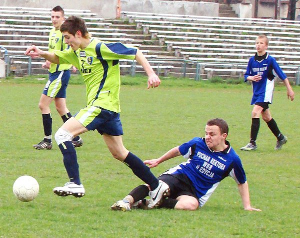 blamaz-juniorow-starszych-karkonoszy-modsi-nie-przestraszyli-sie-rywala-14577
