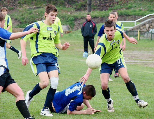 blamaz-juniorow-starszych-karkonoszy-modsi-nie-przestraszyli-sie-rywala-14577