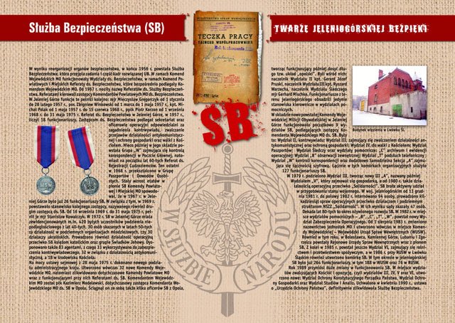 zobaczysz-ubekow-przed-ratuszem-14690