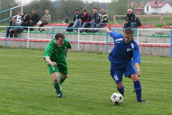 ostre-strzelanie-pikarzy-lotnika-14712