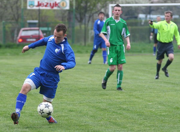 Mateusz Kraiński zdobył gola dla Lotnika w meczu z Orłem Lubawka.