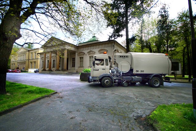 wyczyszczony-park-zdrojowy-14916