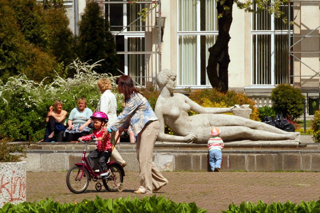 wyczyszczony-park-zdrojowy-14916