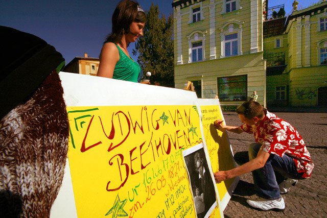 modzi-nietypowo-przypomnieli-o-swiecie-zjednoczonej-europy-14930