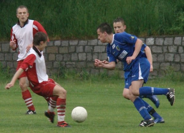 juniorzy-karkonoszy-przespali-druga-poowe-15067