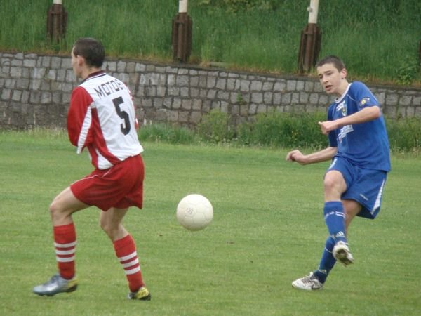 juniorzy-karkonoszy-przespali-druga-poowe-15067