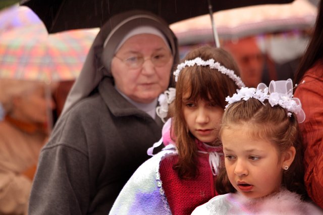 w-deszczu-manifestowali-wiare-15136