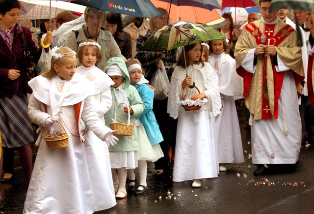w-deszczu-manifestowali-wiare-15136