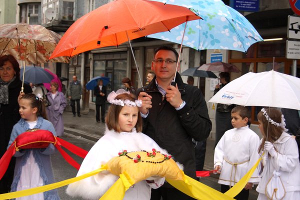 w-deszczu-manifestowali-wiare-15136