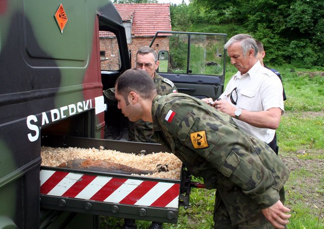 odowili-bombe-w-bobrze-15248