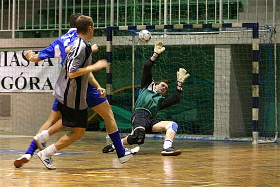 liga-mosu-w-futsalu-6-kolejka-pena-niespodzianek-1538